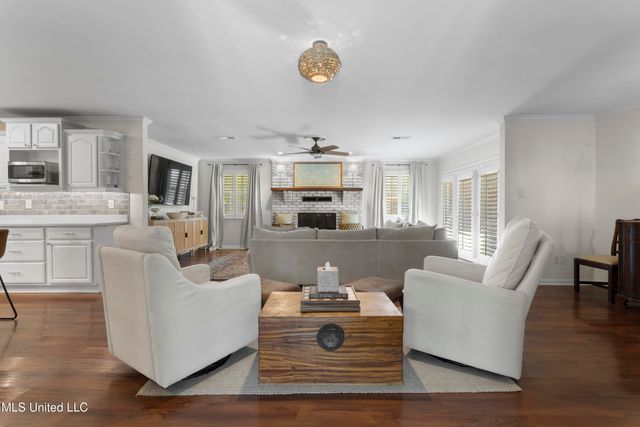 13 Greenbriar Drive, Gulfport, MS 39507