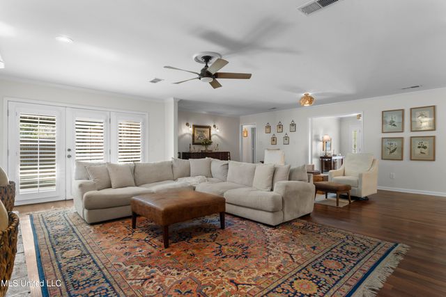 13 Greenbriar Drive, Gulfport, MS 39507