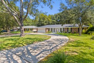 13 Greenbriar Drive, Gulfport, MS 39507