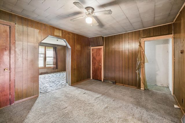 712 10th Street, De Witt, IA 52742