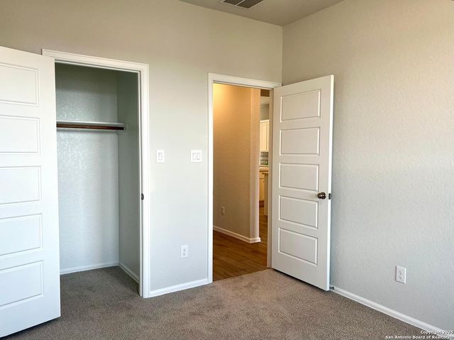2810 High Castle, San Antonio, TX 78245