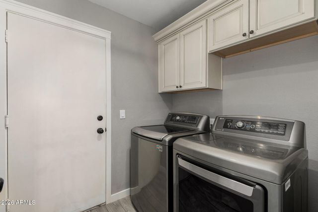 1441 E GLENHAVEN Drive, Phoenix, AZ 85048