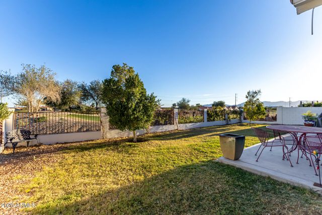 1441 E GLENHAVEN Drive, Phoenix, AZ 85048