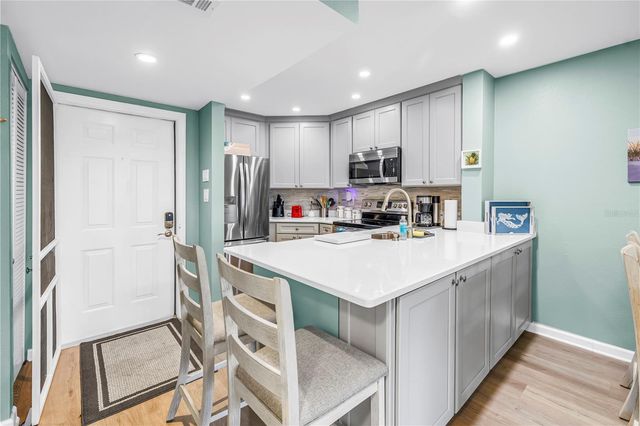 6924 STONES THROW CIRCLE N 8103, St Petersburg, FL 33710