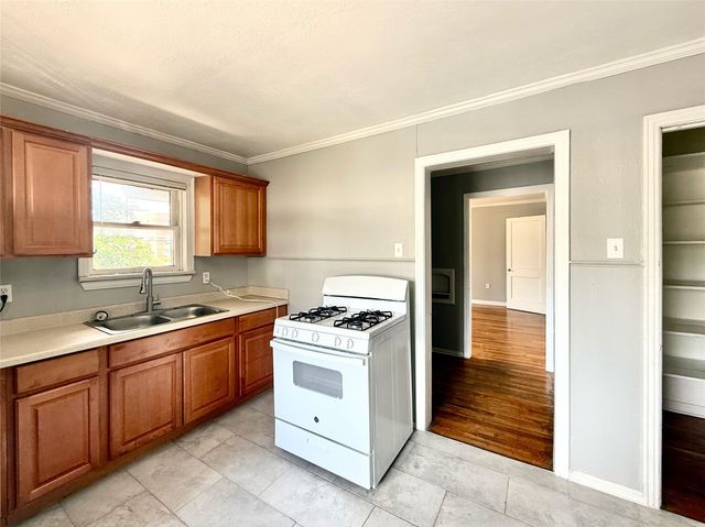 107 Fry Street 205, Denton, TX 76201