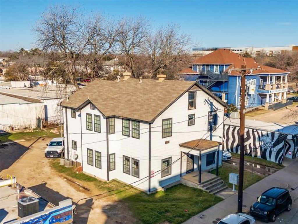107 Fry Street 205, Denton, TX 76201