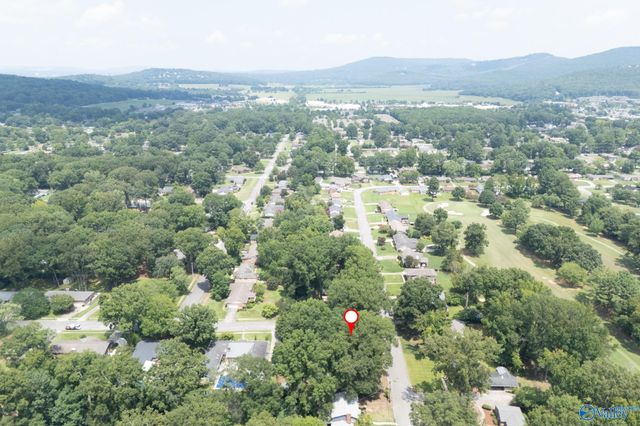 737 Mira Vista Drive SE, Huntsville, AL 35802