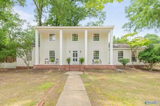 737 Mira Vista Drive SE, Huntsville, AL 35802