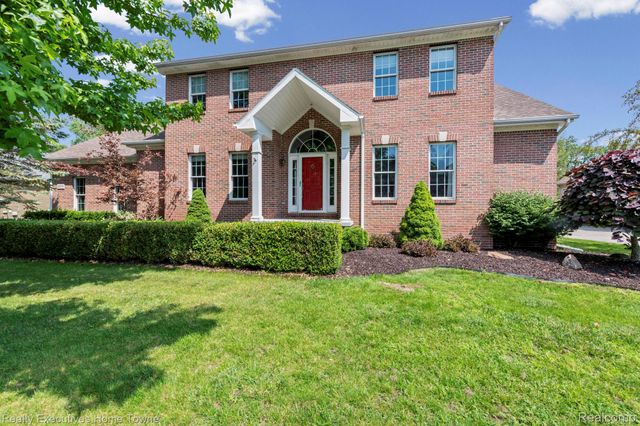 3276 Shorewood Avenue, Fort Gratiot Charter Township, MI 48059