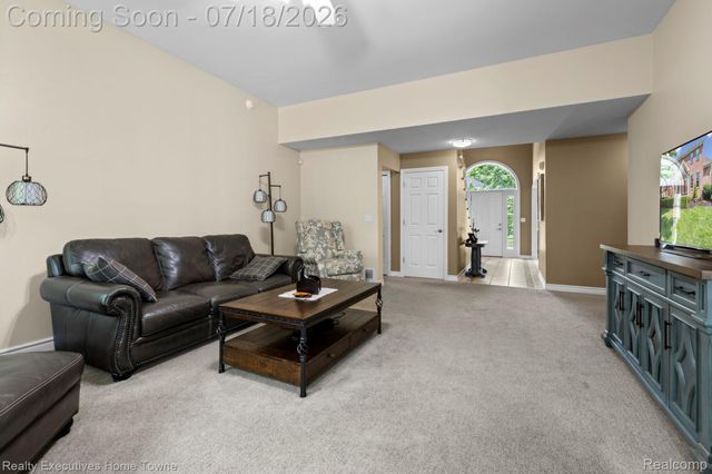 3276 Shorewood Avenue, Fort Gratiot Charter Township, MI 48059