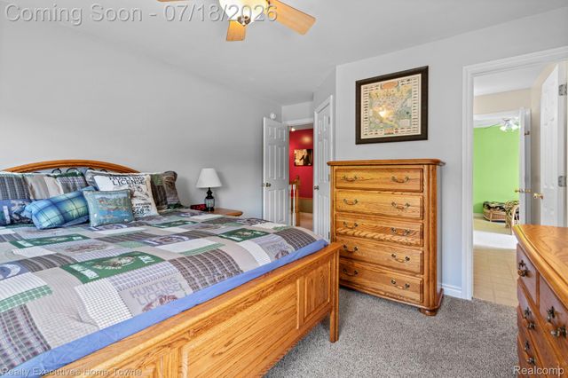 3276 Shorewood Avenue, Fort Gratiot Charter Township, MI 48059