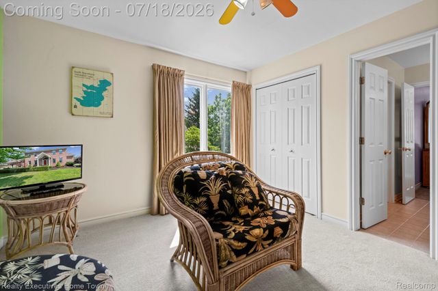 3276 Shorewood Avenue, Fort Gratiot Charter Township, MI 48059