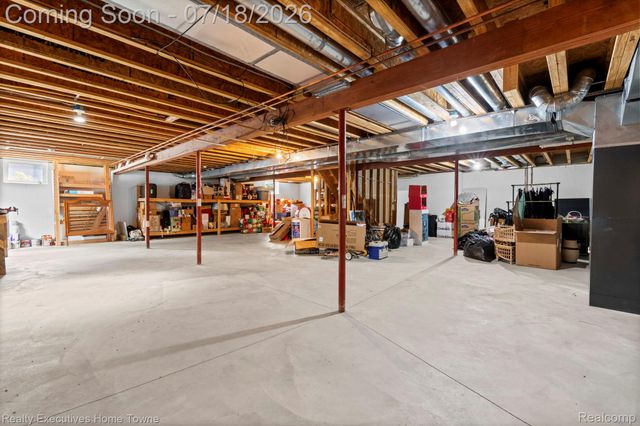 3276 Shorewood Avenue, Fort Gratiot Charter Township, MI 48059