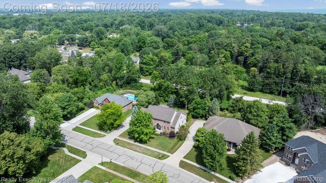 3276 Shorewood Avenue, Fort Gratiot Charter Township, MI 48059