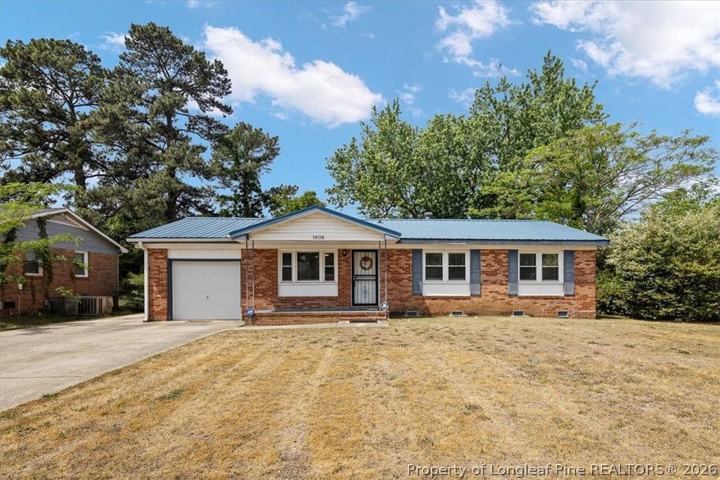 1608 Grandview Drive, Fayetteville, NC 28314 — exterior