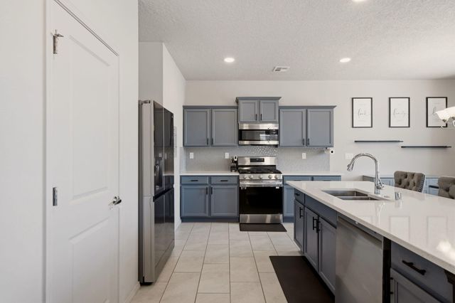 2740 Camino Plata Loop NE, Rio Rancho, NM 87144