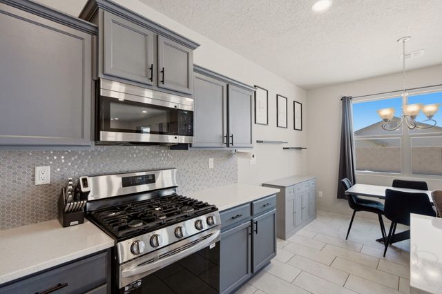 2740 Camino Plata Loop NE, Rio Rancho, NM 87144