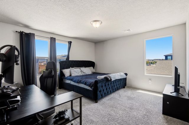 2740 Camino Plata Loop NE, Rio Rancho, NM 87144