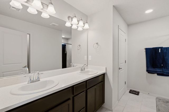 2740 Camino Plata Loop NE, Rio Rancho, NM 87144