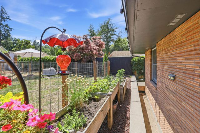 1628 E 15th Ave, Spokane, WA 99203