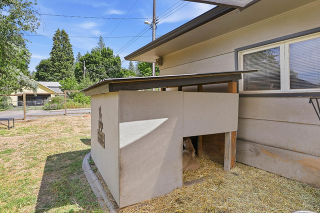 1628 E 15th Ave, Spokane, WA 99203