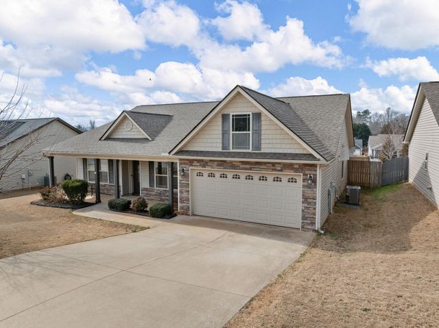 313 Highland Springs Loop, Inman, SC 29349