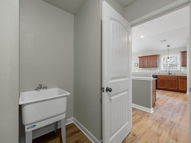 313 Highland Springs Loop, Inman, SC 29349