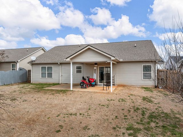 313 Highland Springs Loop, Inman, SC 29349