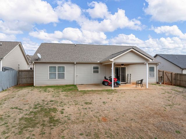 313 Highland Springs Loop, Inman, SC 29349