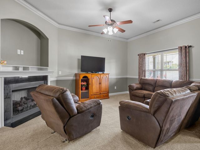 313 Highland Springs Loop, Inman, SC 29349