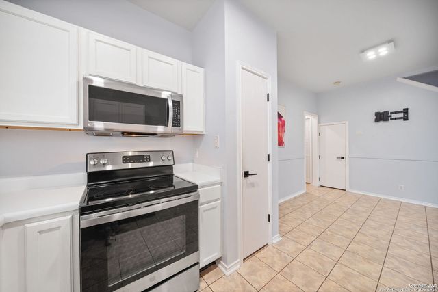 2723 Crown Arbor, San Antonio, TX 78251