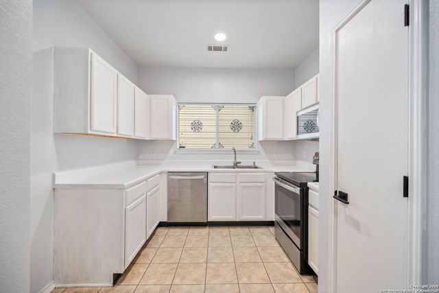 2723 Crown Arbor, San Antonio, TX 78251