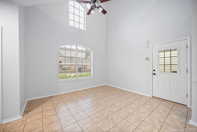 2723 Crown Arbor, San Antonio, TX 78251