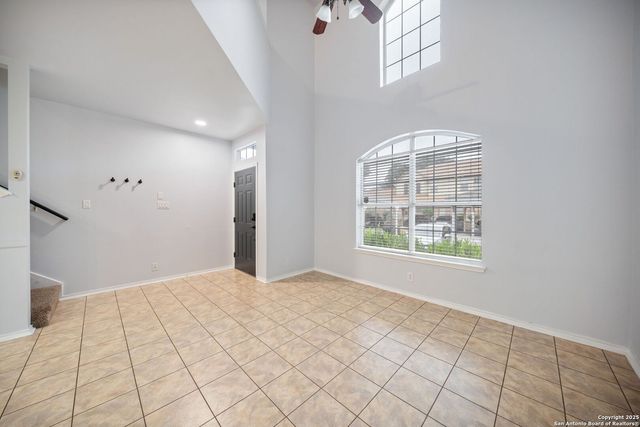 2723 Crown Arbor, San Antonio, TX 78251