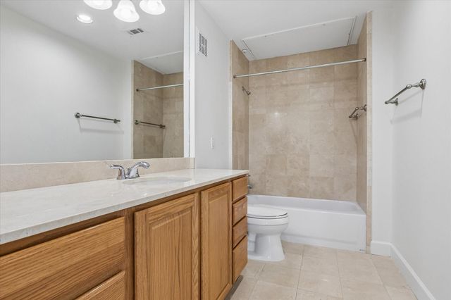 2520 Robinhood Street 503, Houston, TX 77005