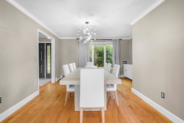 96 Fowler St, Upton, MA 01568