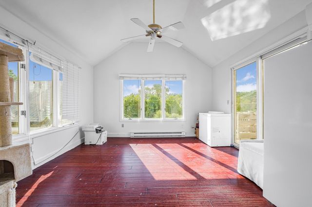 96 Fowler St, Upton, MA 01568