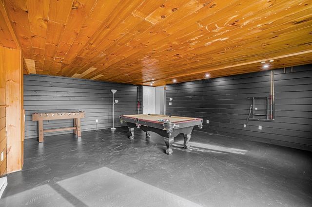 96 Fowler St, Upton, MA 01568