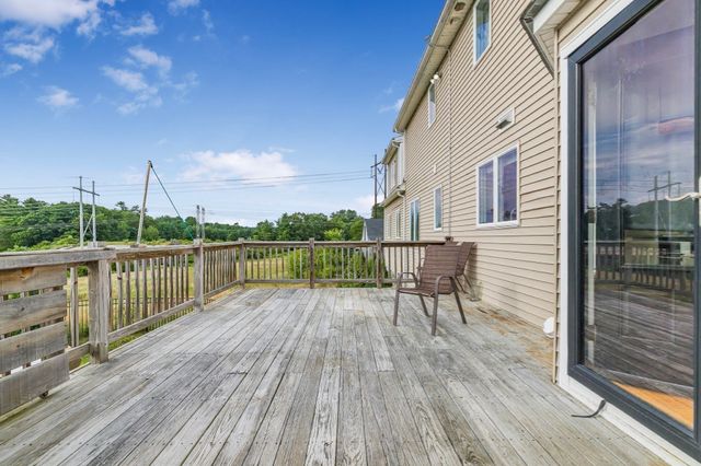 96 Fowler St, Upton, MA 01568
