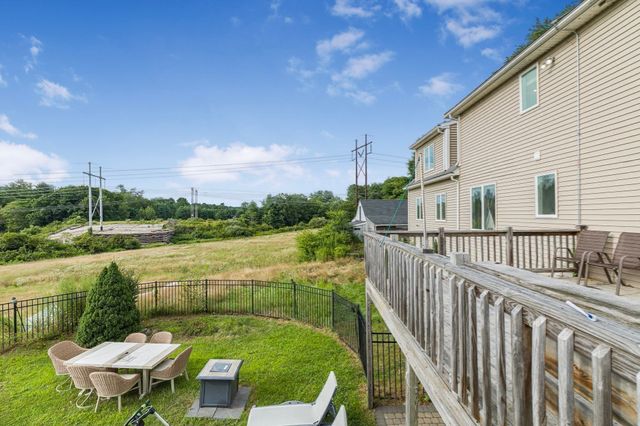 96 Fowler St, Upton, MA 01568