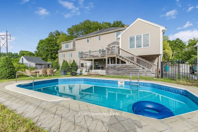 96 Fowler St, Upton, MA 01568