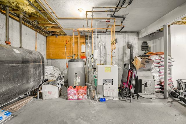 96 Fowler St, Upton, MA 01568