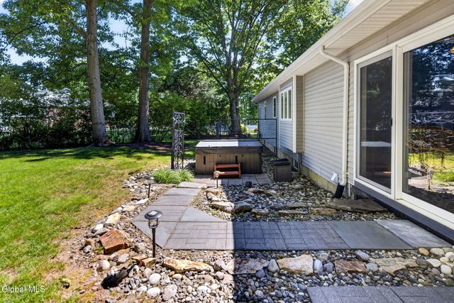 34 W Skyview Drive, Cohoes, NY 12047