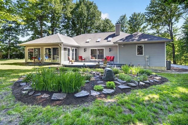 34 W Skyview Drive, Cohoes, NY 12047