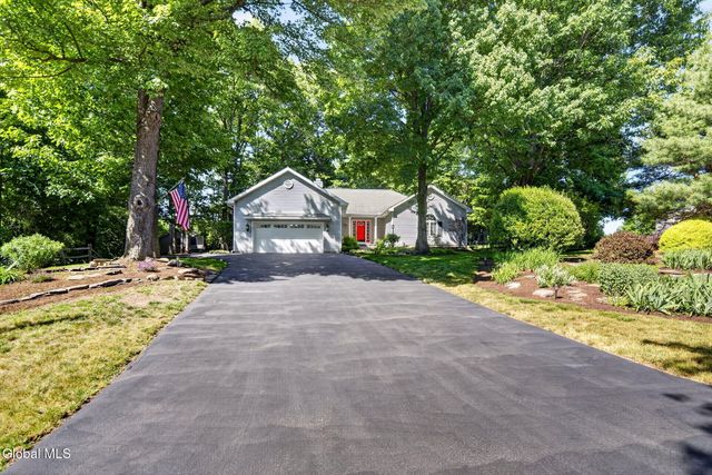 34 W Skyview Drive, Cohoes, NY 12047