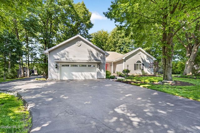 34 W Skyview Drive, Cohoes, NY 12047