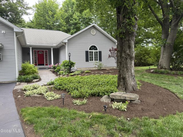 34 W Skyview Drive, Cohoes, NY 12047