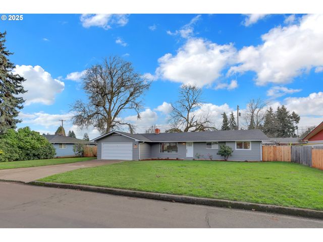 124 E ANCHOR Ave, Eugene, OR 97404
