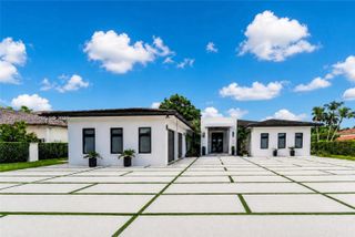 11681 SW 93rd Street, Miami, FL 33176