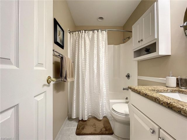 8445 Charter Club CIR 11, Fort Myers, FL 33919